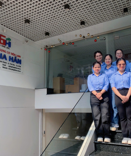 Đội Ngũ Nhân Viên Công Ty